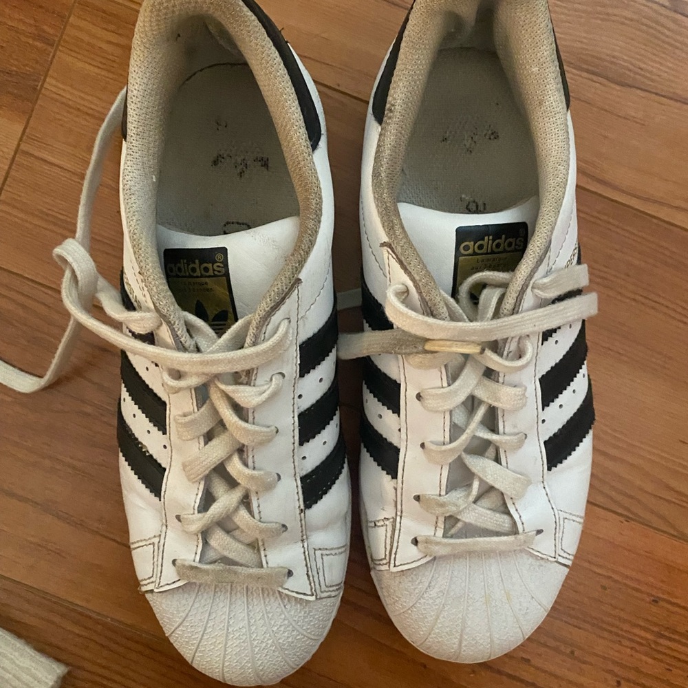 Adidas Superstar